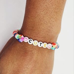 Handmade Smiley Face Flower Bracelet With The Word CUTE